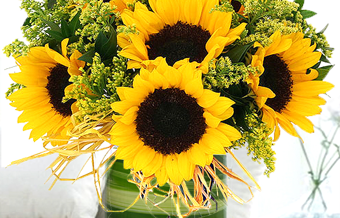 What Do Sunflower Bouquets Mean?