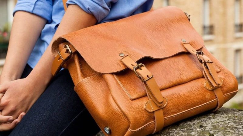The Advantages of Owning a Leather Bag
