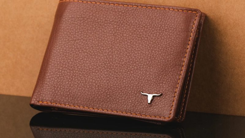 Engraved Leather Wallets: A Stylish Everyday Essential