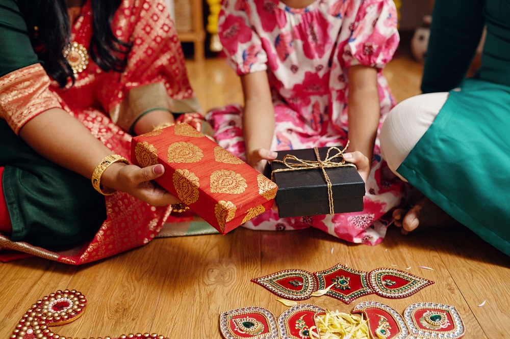 Cultural Traditions of Gift Giving Around the World